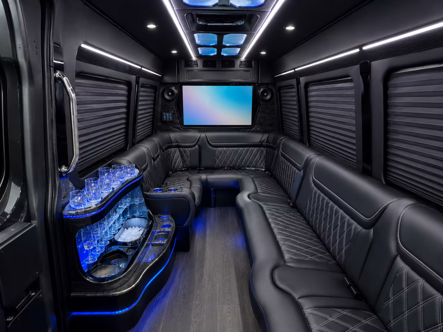 atlanta concert bus rentals state farm arena and ameris bank amphitheatre
