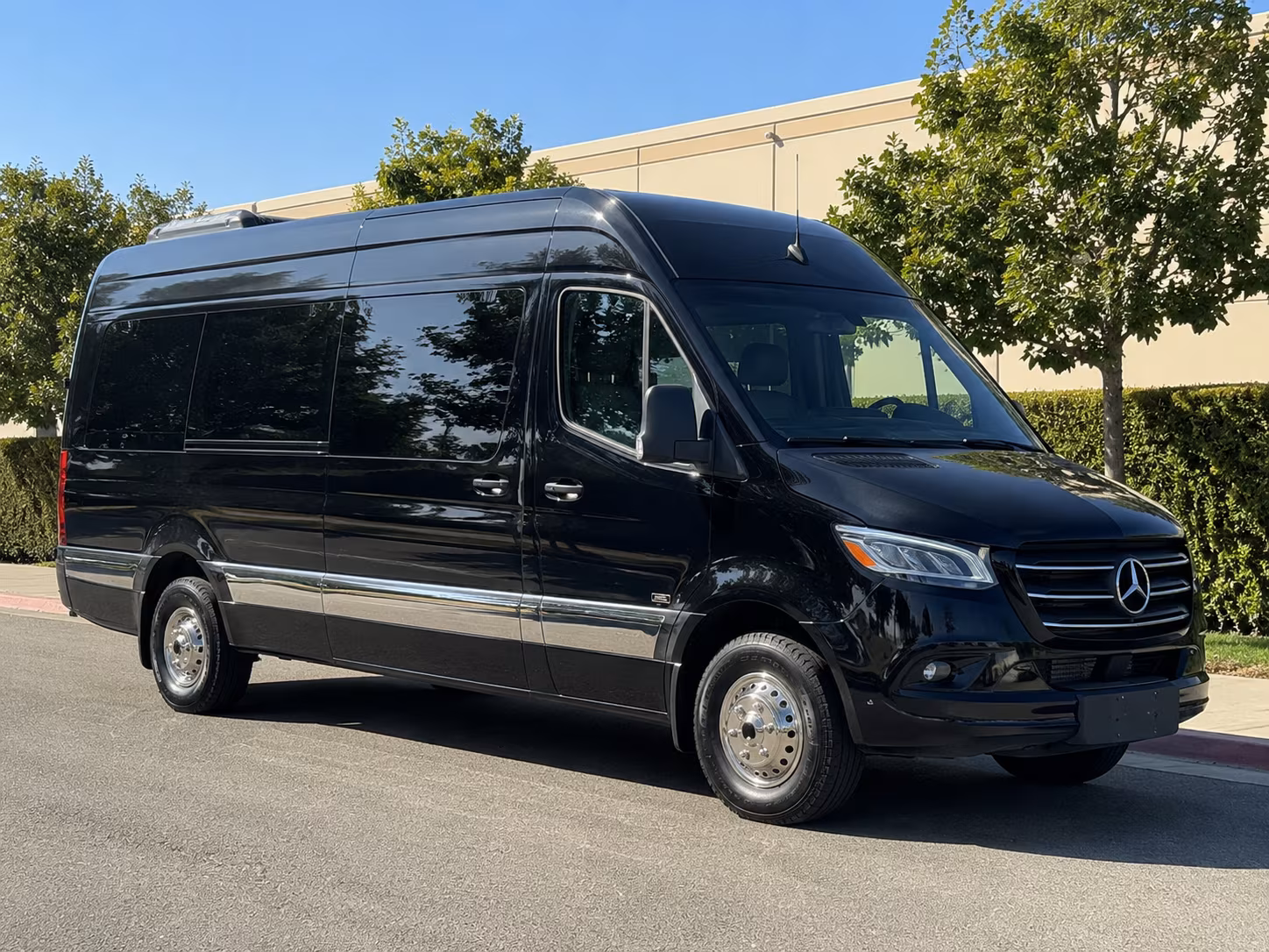 auburn employee transportation onboard seating