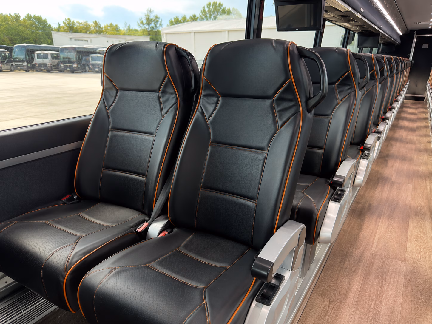 charter buses to the tuskegee airmen national historic site from auburn